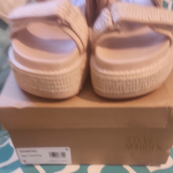 Steve Madden Bigmona Platform Sandals - Picture 6 of 6